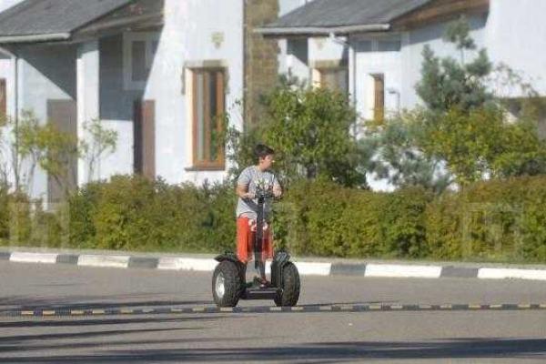 В сети появились фото сына Николая Баскова, с которым он не виделся 10 лет