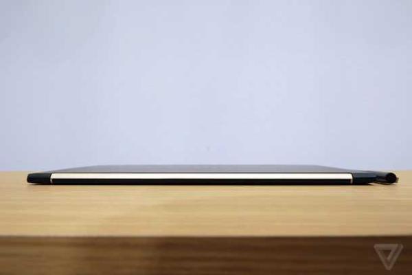 Компания "Acer" представила самый тонкий ноутбук в мире