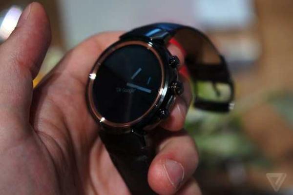 Компания "Asus" представила новинку - "умные" наручные часы "ZenWatch"