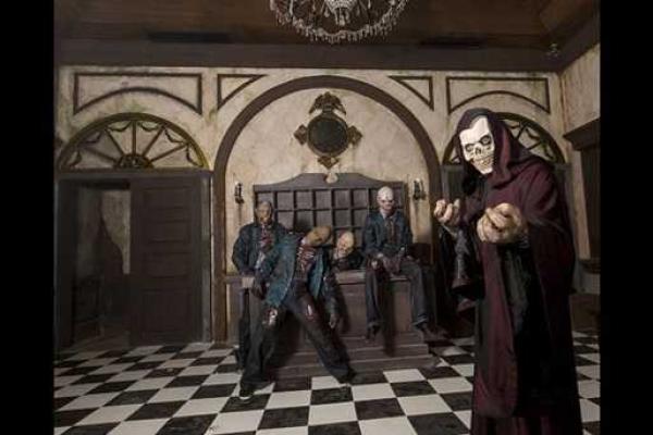 В Дубае открылся самый крупный в мире парк развлечений В Дубае открылся самый крупный в мире парк развлечений