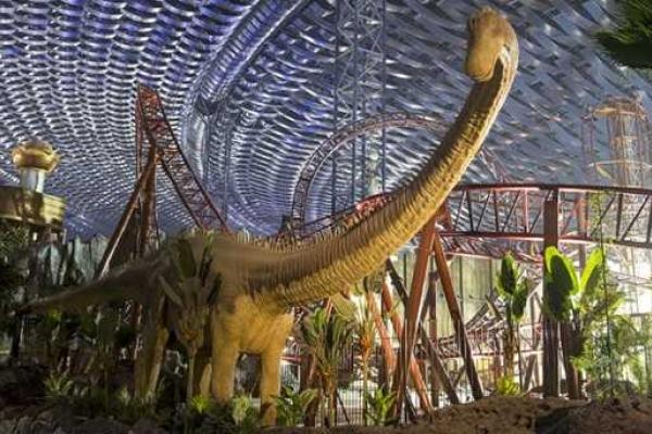 В Дубае открылся самый крупный в мире парк развлечений В Дубае открылся самый крупный в мире парк развлечений