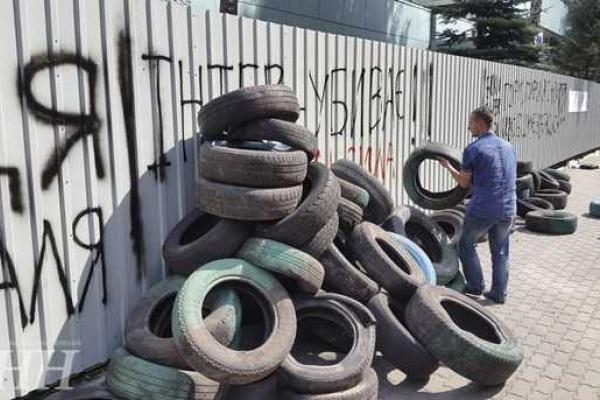 Блокада "Интера": активисты готовятся ставить палатки и строить баррикады