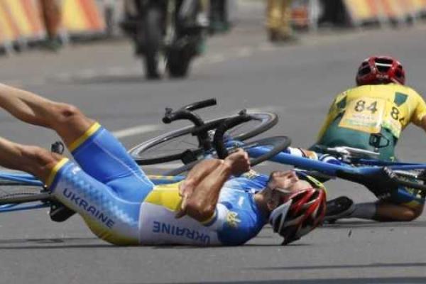 Рио-2016: на велогонке произошло фатальное столкновение украинского и австралийского спортсменов Рио-2016: на велогонке произошло фатальное столкновение украинского и австралийского спортсменов