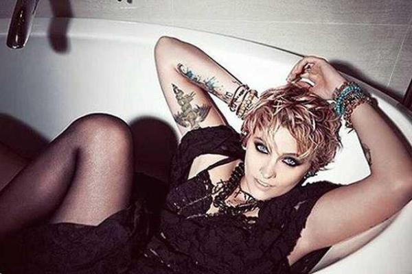 Дочь Майкла Джексона снялась в провокационной фотосессии