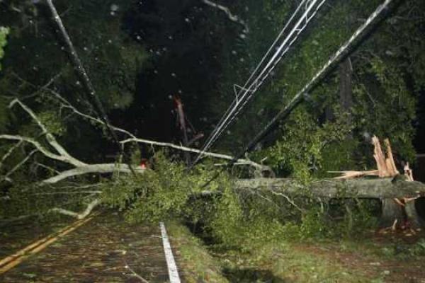 В штате Флорида бушует мощный ураган Эрмина В штате Флорида бушует мощный ураган Эрмина