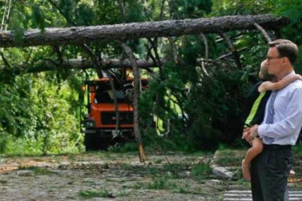 В штате Флорида бушует мощный ураган Эрмина В штате Флорида бушует мощный ураган Эрмина