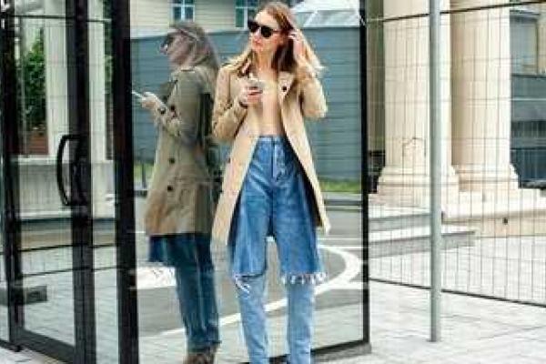 Журнал "Vogue" признал джинсы украинского модельера модным трендом этой осени Журнал "Vogue" признал джинсы украинского модельера модным трендом этой осени