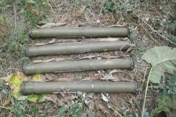 На Донетчине сотрудники СБУ обнаружили два схрона с боеприпасами На Донетчине сотрудники СБУ обнаружили два схрона с боеприпасами