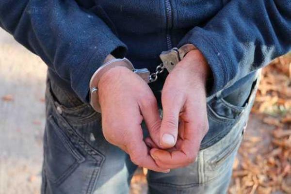 В Славянске полиция задержала местного жителя, забившего до смерти приятельницу-собутыльницу В Славянске полиция задержала местного жителя, забившего до смерти приятельницу-собутыльницу