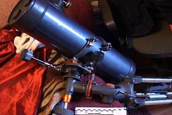 В Киеве мужчина, ограбивший квартиру, убегая попал под колеса грузовика В Киеве мужчина, ограбивший квартиру, убегая попал под колеса грузовика