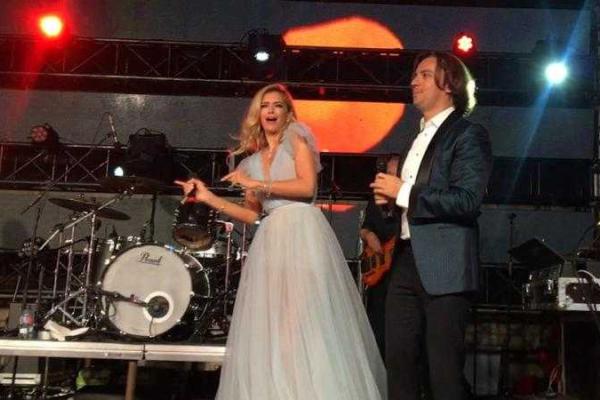 Ани Лорак и Вера Брежнева "засветились" на роскошной свадьбе российского олигарха