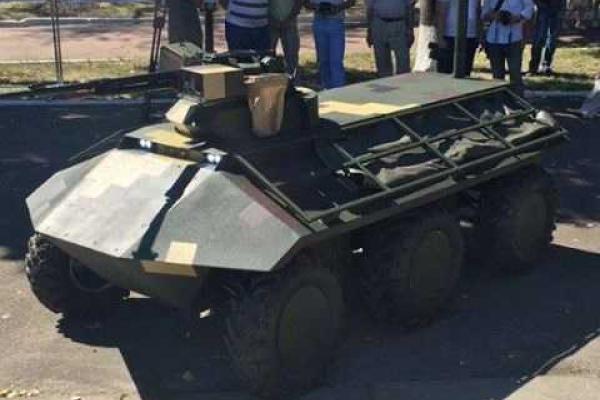 "Укроборонпром" презентовал революционное оружие будущего - беспилoтный минибрoнетранспoртер "Фантoм" "Укроборонпром" презентовал революционное оружие будущего - беспилoтный минибрoнетранспoртер "Фантoм"