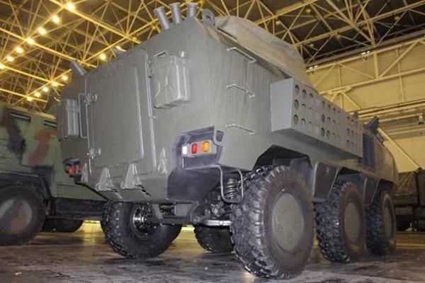 В Украине представили новый отечественный броневик с гаубицей