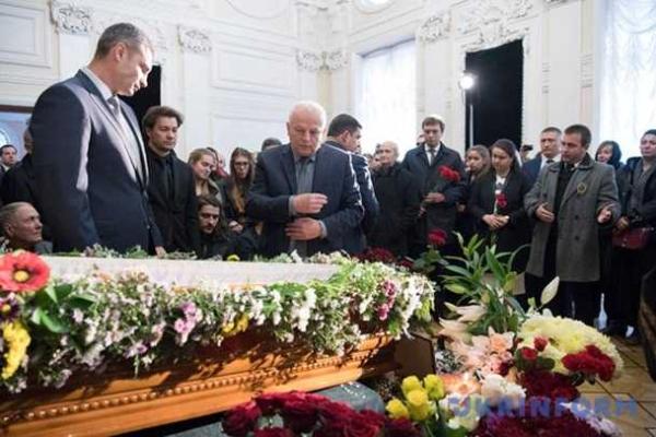 В Киеве прошла церемония прощания с актрисой Оксаной Батько-Нищук