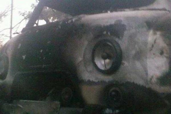 Боевики в зоне АТО цинично обстреляли автомобиль "скорой помощи" Боевики в зоне АТО цинично обстреляли автомобиль "скорой помощи"