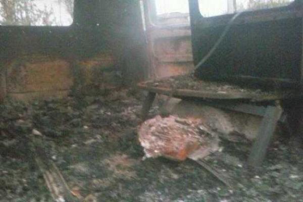 Боевики в зоне АТО цинично обстреляли автомобиль "скорой помощи" Боевики в зоне АТО цинично обстреляли автомобиль "скорой помощи"