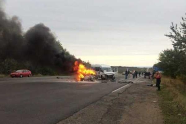 На трассе "Одесса - Рени" футболисты попали в смертельное ДТП На трассе "Одесса - Рени" футболисты попали в смертельное ДТП