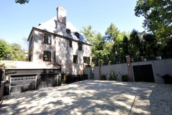 Семья Обама переедет в особняк в элитном районе Вашингтона - СМИ Семья Обама переедет в особняк в элитном районе Вашингтона - СМИ