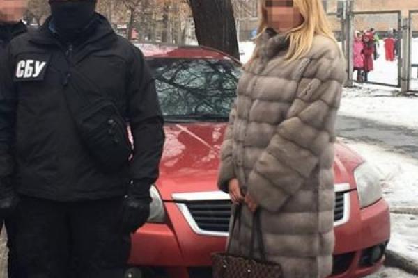 СБУ задержала на взятке старшего следователя киевской полиции СБУ задержала на взятке старшего следователя киевской полиции