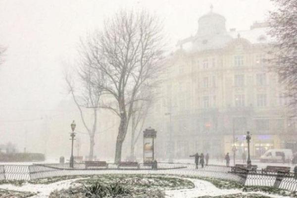 На Львовщину обрушился снегопад На Львовщину обрушился снегопад