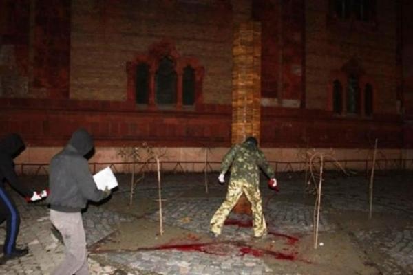 В Ужгороді вандали облили червоною фарбою пам'ятник жертвам Голокосту