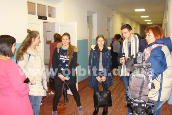 Прифронтовая Авдеевка сегодня: как живет город и о чем мечтают местные дети