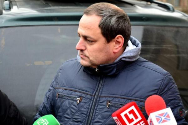 В Донецке боевики "ДНР" передали украинской стороне тела двух бойцов ВСУ В Донецке боевики "ДНР" передали украинской стороне тела двух бойцов ВСУ