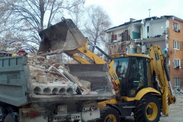В Чернигове завершены поисково-спасательные работы: в сети появились фото обвалившегося жилого дома В Чернигове завершены поисково-спасательные работы: в сети появились фото обвалившегося жилого дома