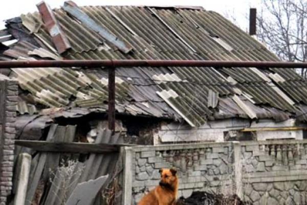 В сети появились снимки разрушенных окраин оккупированного Донецка В сети появились снимки разрушенных окраин оккупированного Донецка