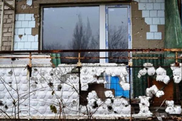 В сети появились снимки разрушенных окраин оккупированного Донецка В сети появились снимки разрушенных окраин оккупированного Донецка