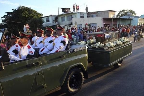 На Кубе захоронили прах Фиделя Кастро На Кубе захоронили прах Фиделя Кастро