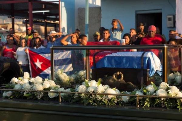 На Кубе захоронили прах Фиделя Кастро На Кубе захоронили прах Фиделя Кастро
