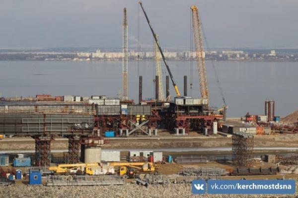 В сеть попали новые снимки строительства Керченского моста В сеть попали новые снимки строительства Керченского моста