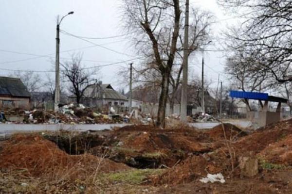 В сети появились снимки разрушенных окраин оккупированного Донецка В сети появились снимки разрушенных окраин оккупированного Донецка