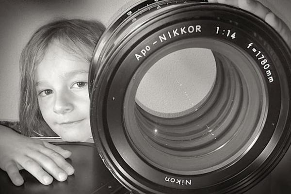 Немецкий фотограф создал фотокамеру на базе грузовика "Урал"