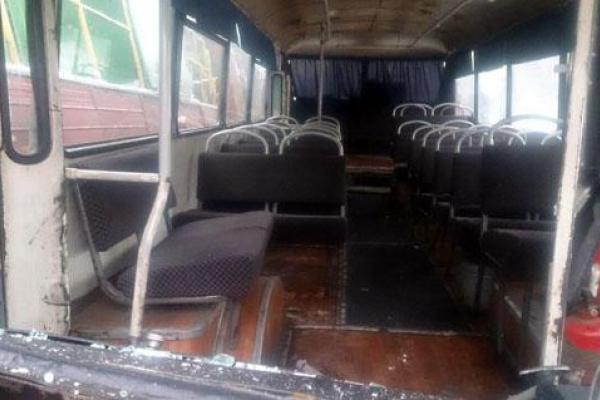 На Донетчине пассажирский автобус столкнулся с поездом: пострадало 4 человека На Донетчине пассажирский автобус столкнулся с поездом: пострадало 4 человека