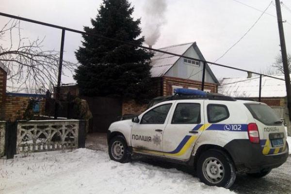 На Донетчине местный житель получил тяжелое ранение, пытаясь разобрать боеприпас На Донетчине местный житель получил тяжелое ранение, пытаясь разобрать боеприпас