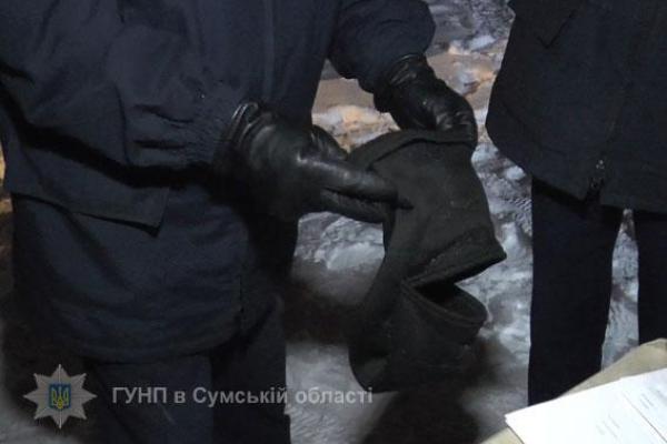 В Сумах вооруженные подростки пытались ограбить склад конфиската В Сумах вооруженные подростки пытались ограбить склад конфиската