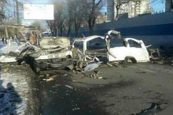 В Донецке "полиция ДНР" дала комментарий о взрыве, во время которого авто разнесло в клочья В Донецке "полиция ДНР" дала комментарий о взрыве, во время которого авто разнесло в клочья