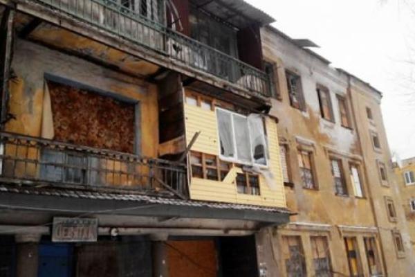 Во что превращается красавец Донецк: фото жутких разрушений в Куйбышевском районе города Во что превращается красавец Донецк: фото жутких разрушений в Куйбышевском районе города