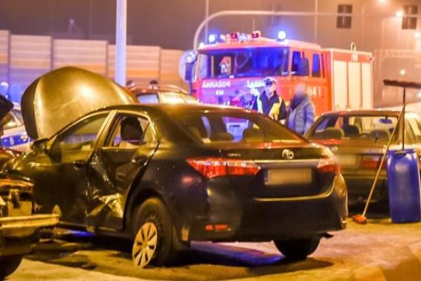 В Польше кортеж министра обороны попал в аварию: 3 человека пострадали