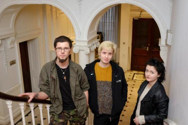 Британские сквоттеры захватили в Лондоне особняк российского олигарха, поселив там бездомных