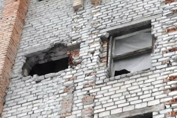 Во что превращается красавец Донецк: фото жутких разрушений в Куйбышевском районе города Во что превращается красавец Донецк: фото жутких разрушений в Куйбышевском районе города