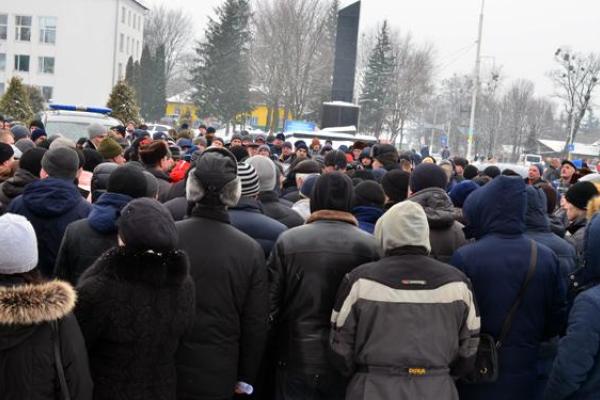 В Олевск на Житомирщине прибыли бойцы спецподразделения ГУНП В Олевск на Житомирщине прибыли бойцы спецподразделения ГУНП