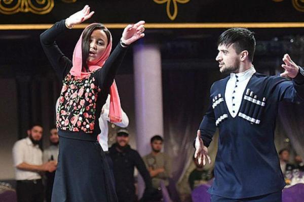 Телеведущая Ольга Бузова в Чечне продолжает отмечать день рождения