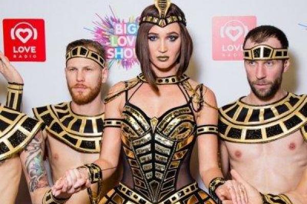 Поклонники Ольги Бузовой раскритиковали ее новый сценический образ