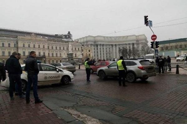 В Киеве состоялся марш памяти героев Небесной сотни и народное вече В Киеве состоялся марш памяти героев Небесной сотни и народное вече