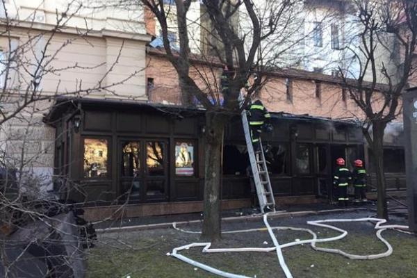В центре Львова горел ресторан: появились кадры с места происшествия В центре Львова горел ресторан: появились кадры с места происшествия