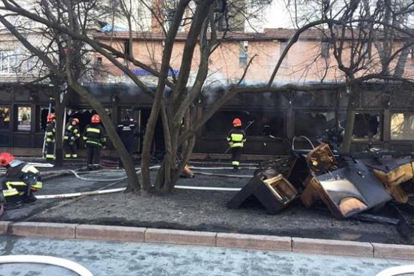 В центре Львова горел ресторан: появились кадры с места происшествия В центре Львова горел ресторан: появились кадры с места происшествия