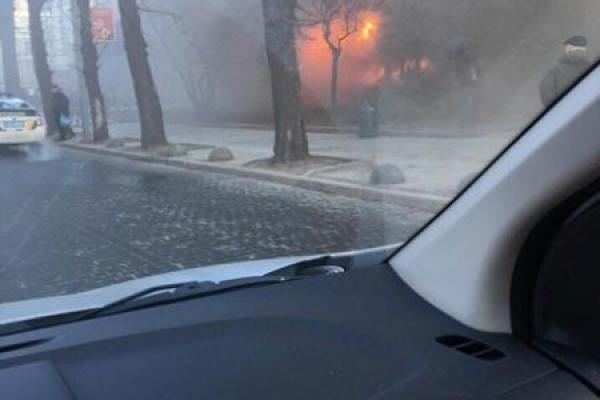 В центре Львова горел ресторан: появились кадры с места происшествия В центре Львова горел ресторан: появились кадры с места происшествия